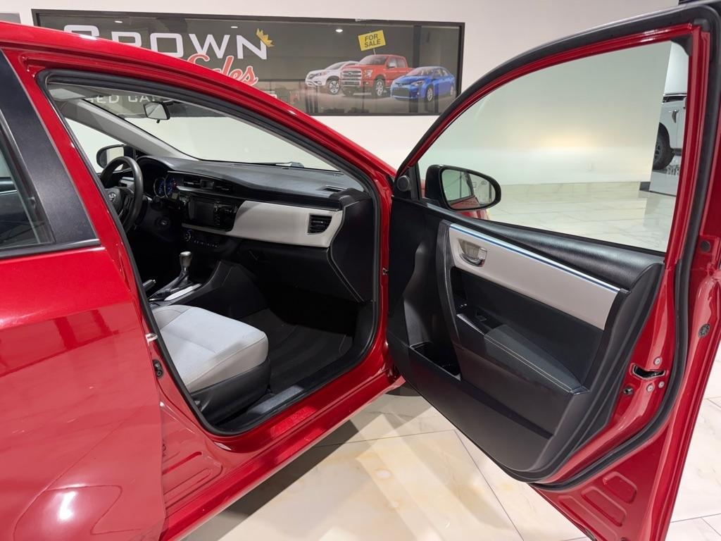 Toyota Corolla LE CVT 2016