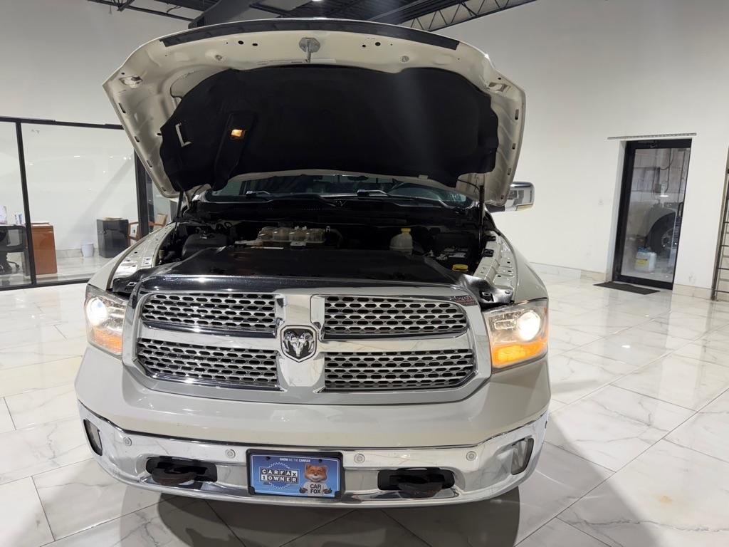 RAM 1500 Laramie Crew Cab SWB 4WD 2016