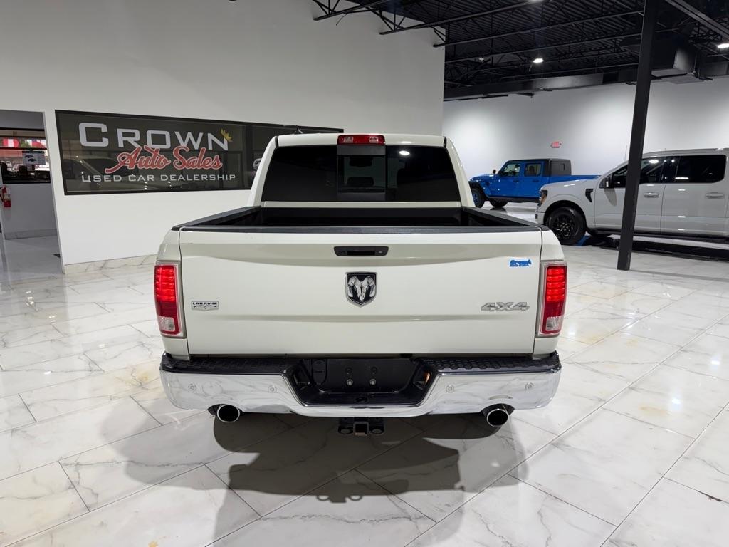 RAM 1500 Laramie Crew Cab SWB 4WD 2016