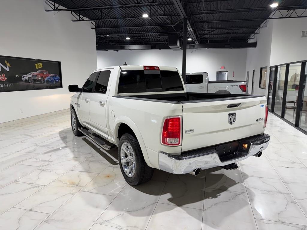 RAM 1500 Laramie Crew Cab SWB 4WD 2016
