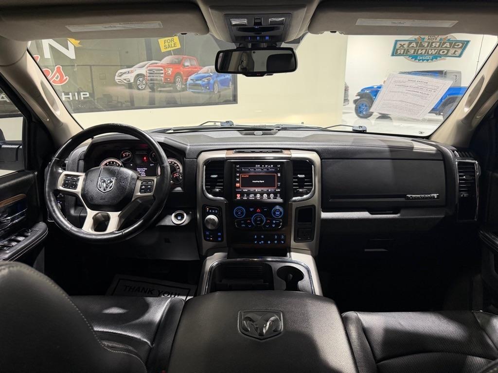 RAM 1500 Laramie Crew Cab SWB 4WD 2016