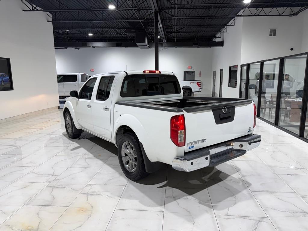 Nissan Frontier SL Crew Cab 5AT 2WD 2019