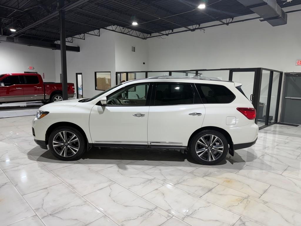 Nissan Pathfinder Platinum 4WD 2020