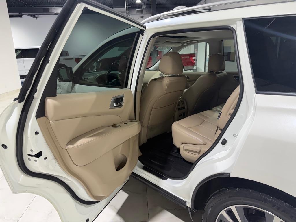 Nissan Pathfinder Platinum 4WD 2020