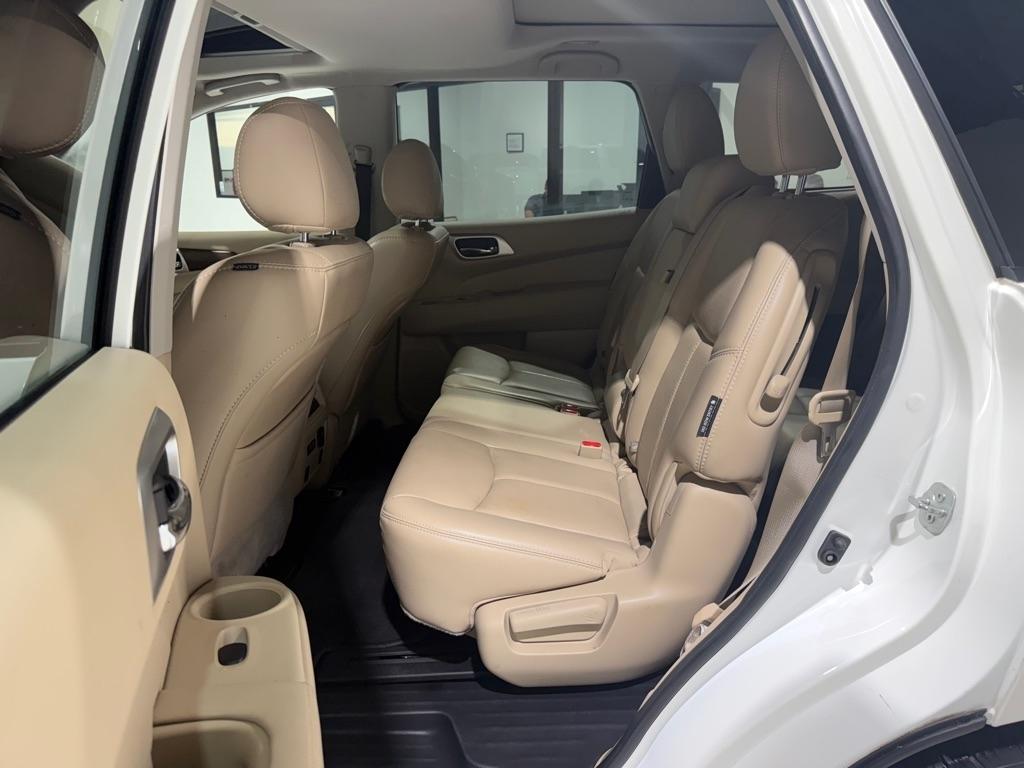 Nissan Pathfinder Platinum 4WD 2020