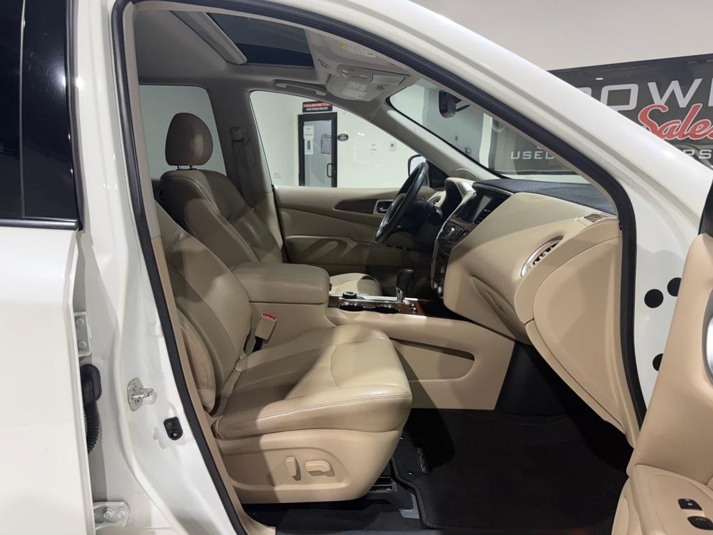 Nissan Pathfinder Platinum 4WD 2020