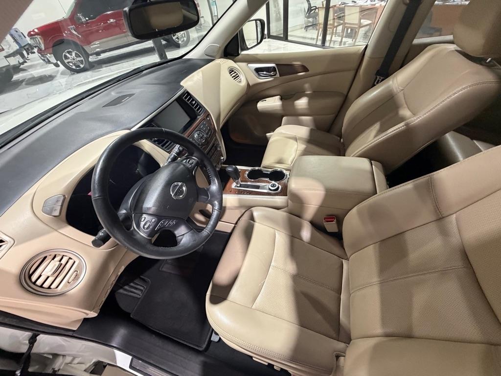 Nissan Pathfinder Platinum 4WD 2020