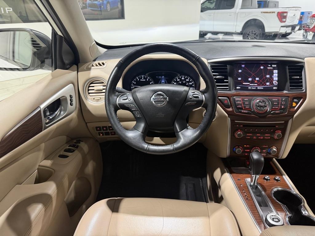 Nissan Pathfinder Platinum 4WD 2020