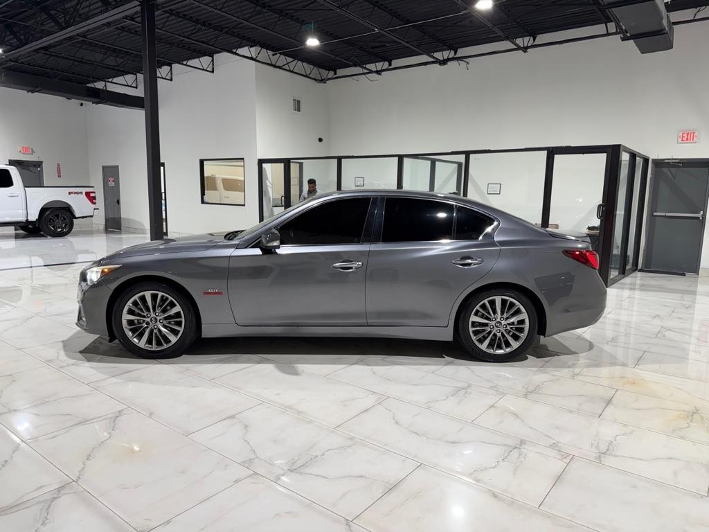 Infiniti Q50 3.0t LUXE 2019