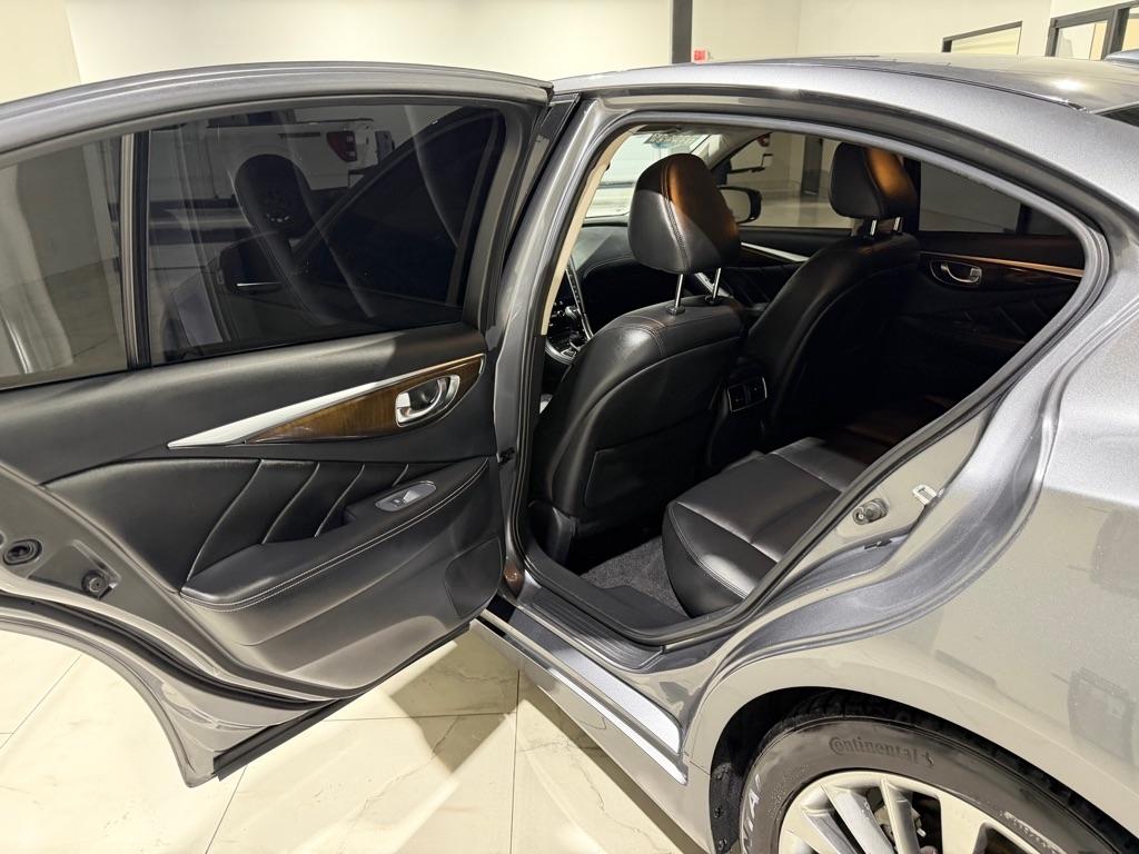 Infiniti Q50 3.0t LUXE 2019