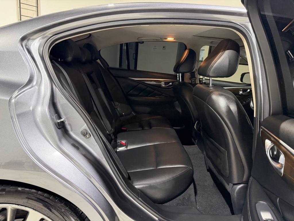 Infiniti Q50 3.0t LUXE 2019