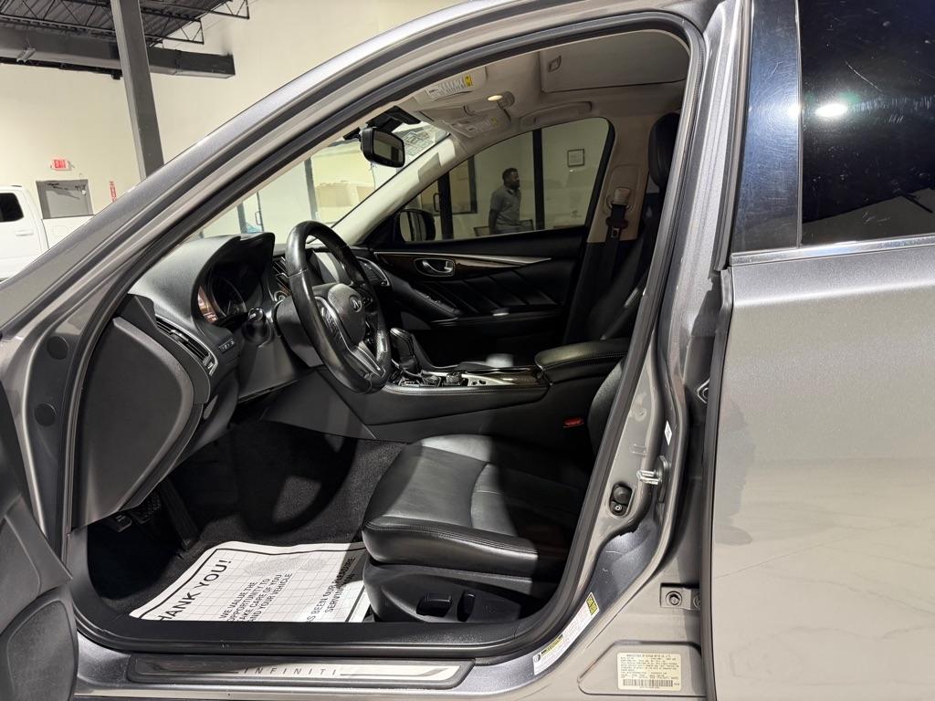 Infiniti Q50 3.0t LUXE 2019