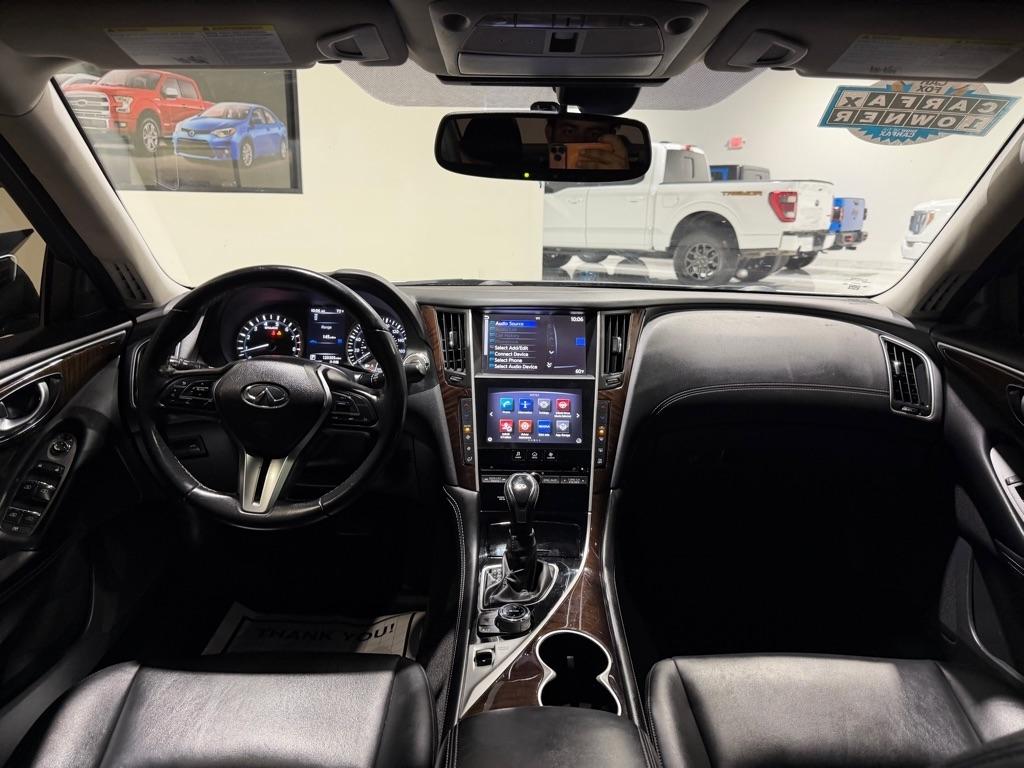 Infiniti Q50 3.0t LUXE 2019