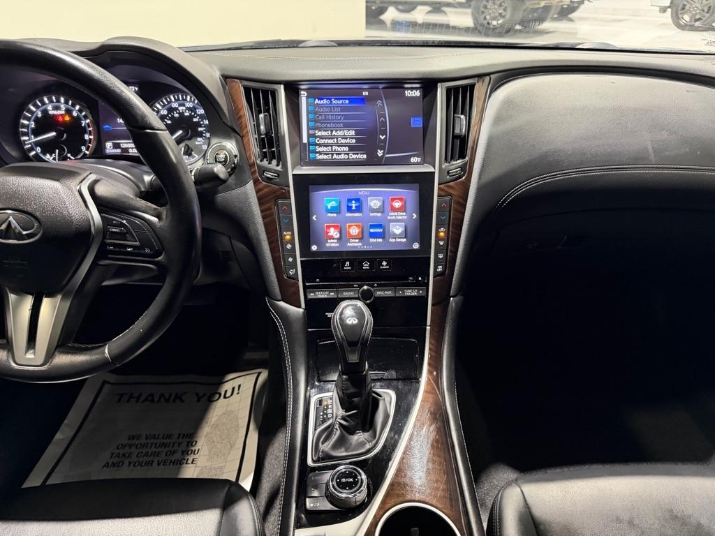 Infiniti Q50 3.0t LUXE 2019