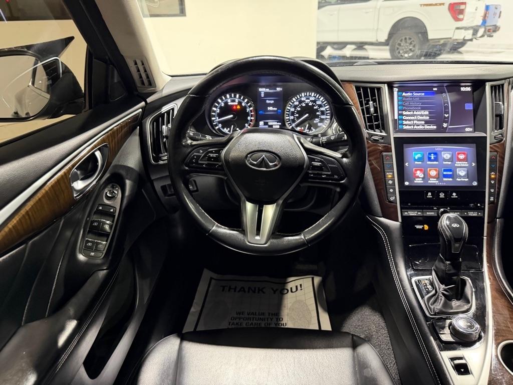 Infiniti Q50 3.0t LUXE 2019