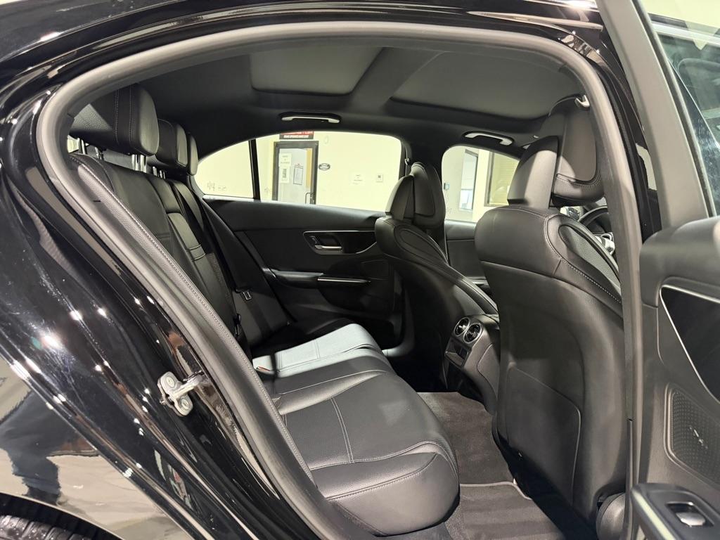 Mercedes-Benz C-Class C300 4MATIC Sedan 2024
