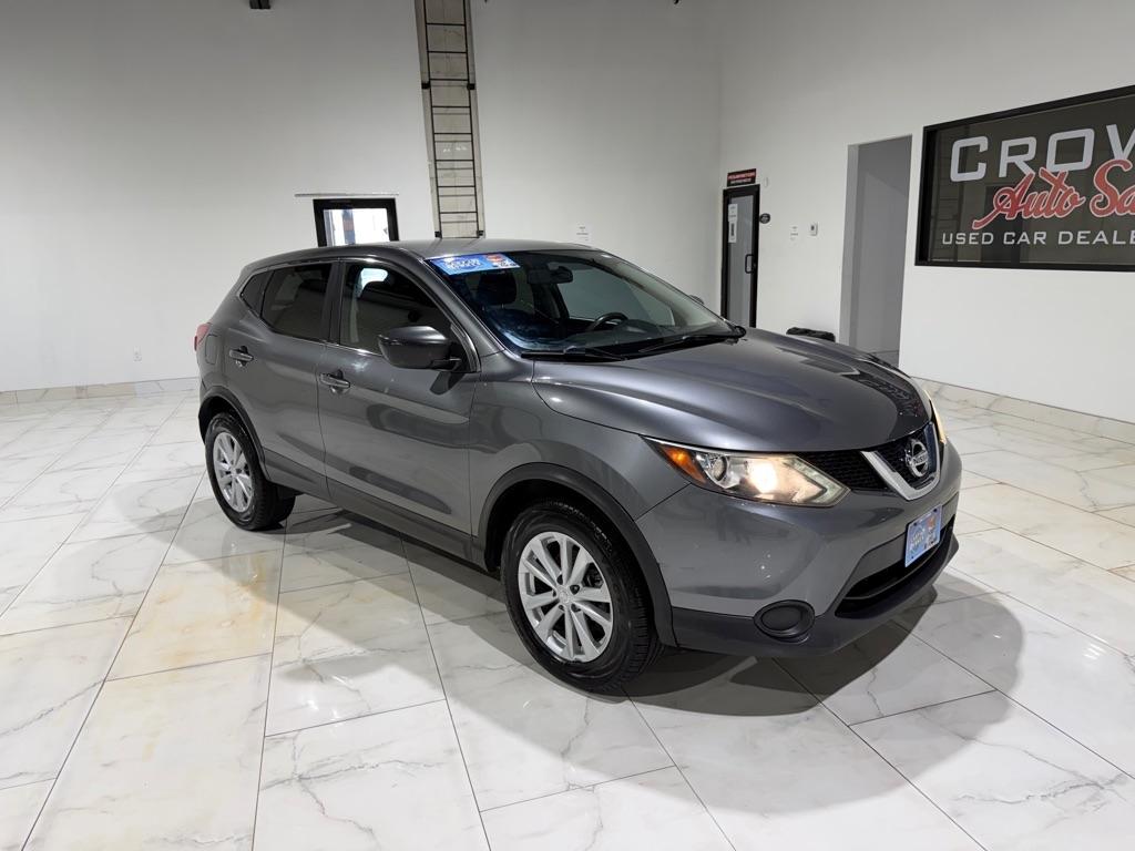 Nissan Rogue Sport S 2017