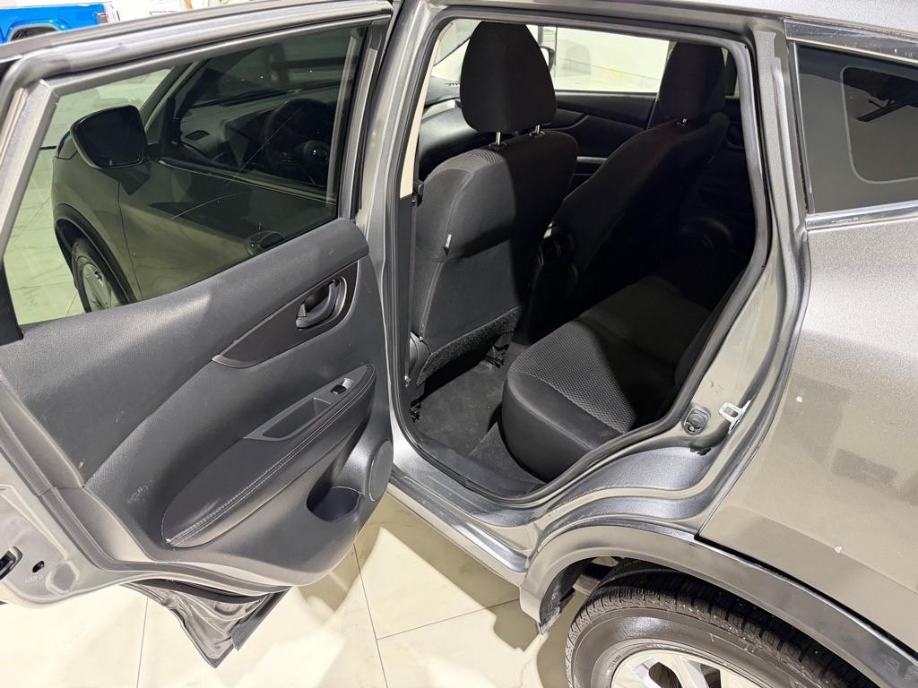 Nissan Rogue Sport S 2017