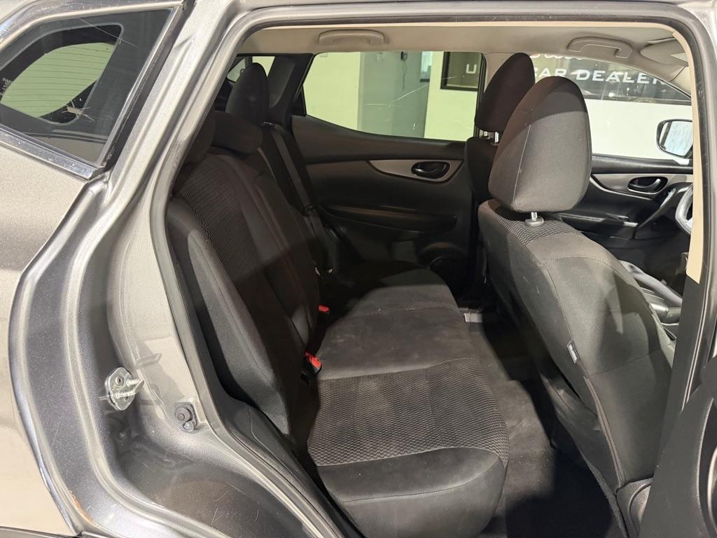 Nissan Rogue Sport S 2017