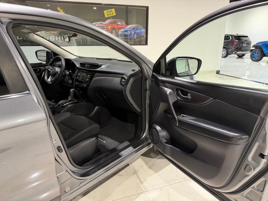 Nissan Rogue Sport S 2017