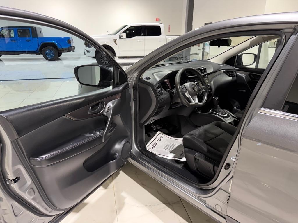Nissan Rogue Sport S 2017
