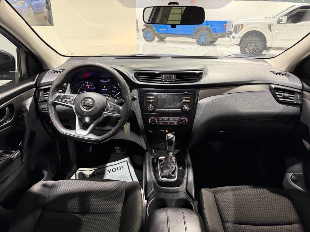 Nissan Rogue Sport S 2017