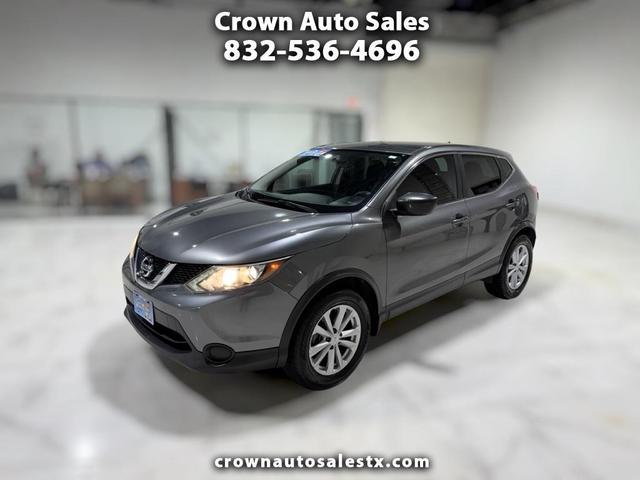 Gray 2017 Nissan Rogue Sport SUV / Crossover Front-Wheel Drive Continuously Variable Transmission