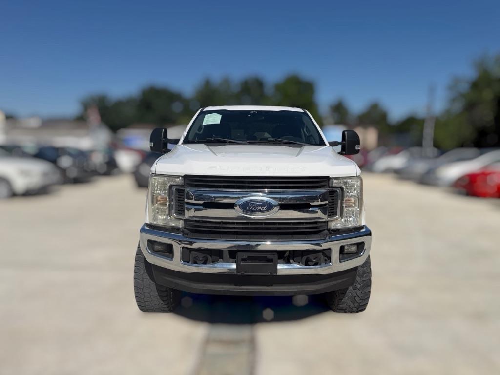 Ford F-250 SD XLT Crew Cab 4WD 2017