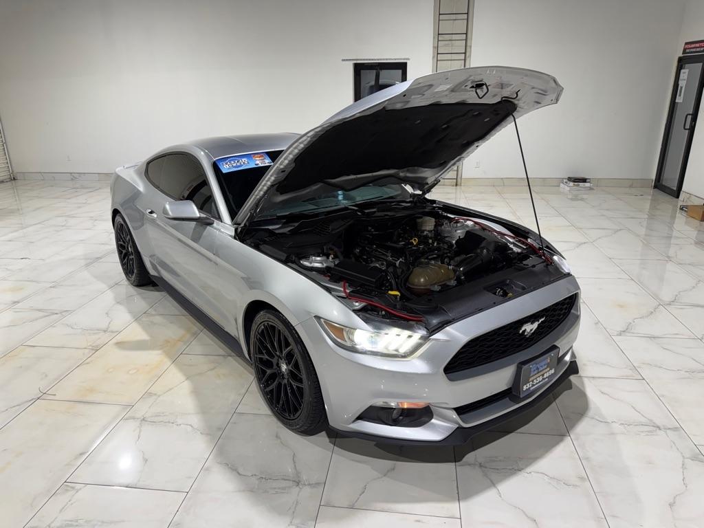 Ford Mustang EcoBoost Coupe 2015