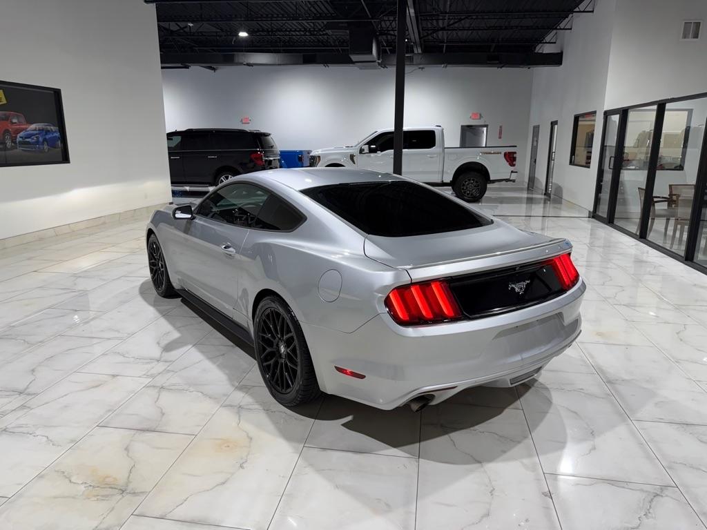 Ford Mustang EcoBoost Coupe 2015