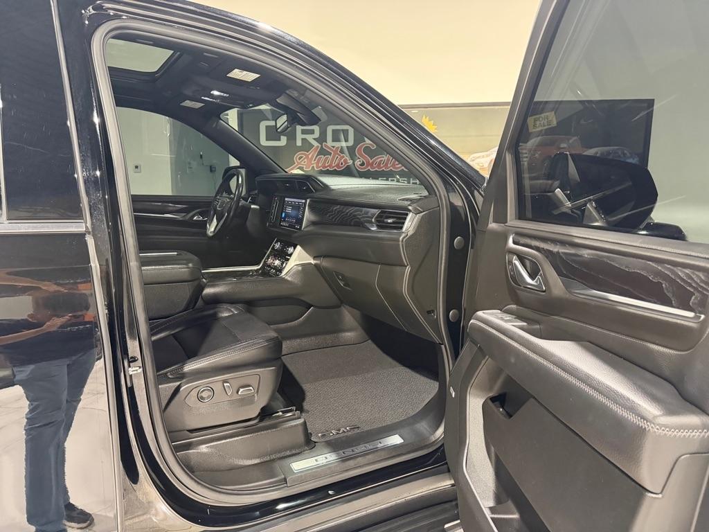 GMC Yukon Denali 2WD 2021