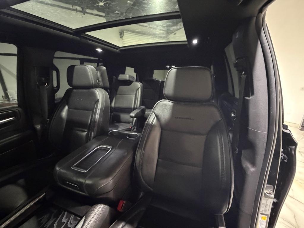 GMC Yukon Denali 2WD 2021