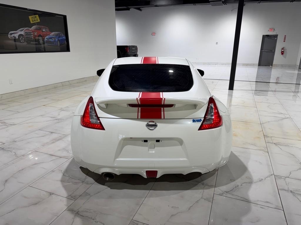 Nissan Z 370Z Coupe Sport 6MT 2017