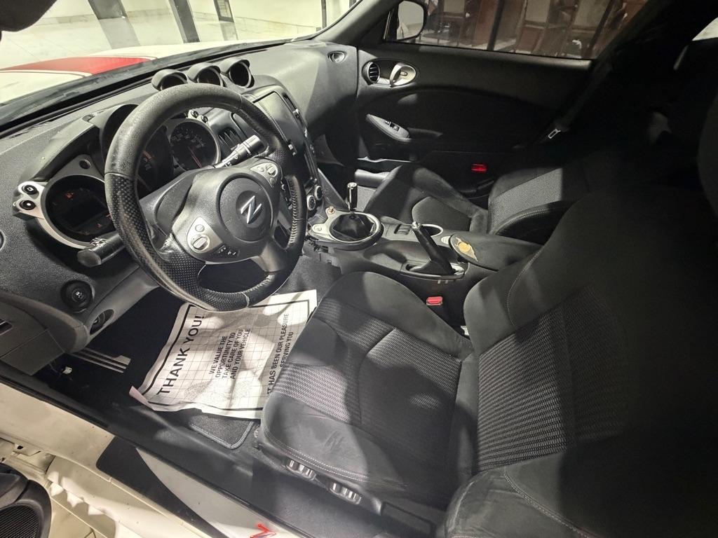 Nissan Z 370Z Coupe Sport 6MT 2017