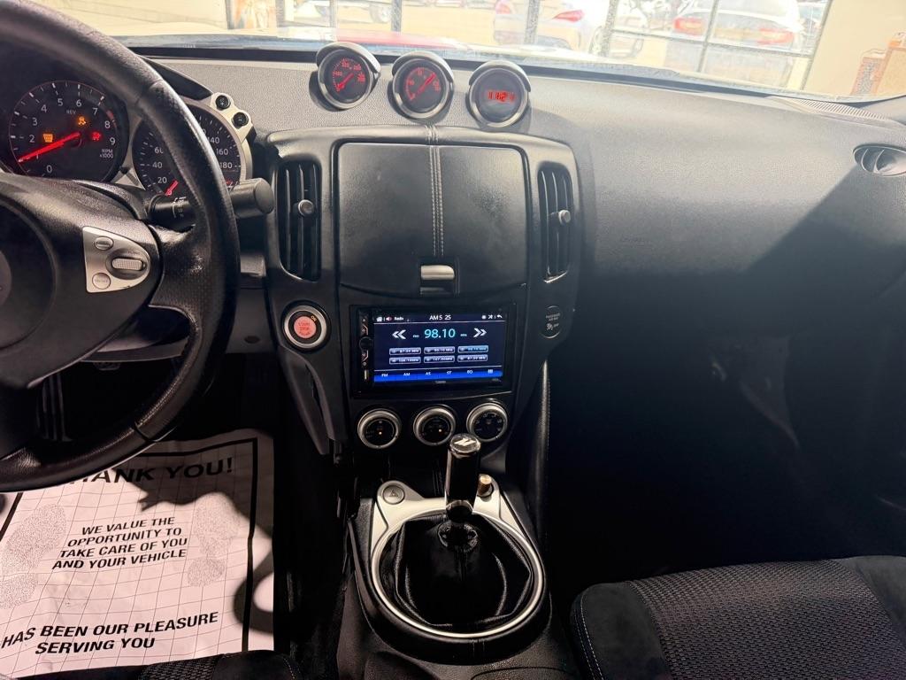 Nissan Z 370Z Coupe Sport 6MT 2017