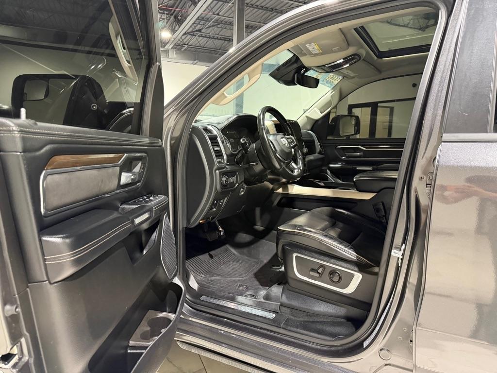 RAM 1500 Laramie Crew Cab SWB 2WD 2022