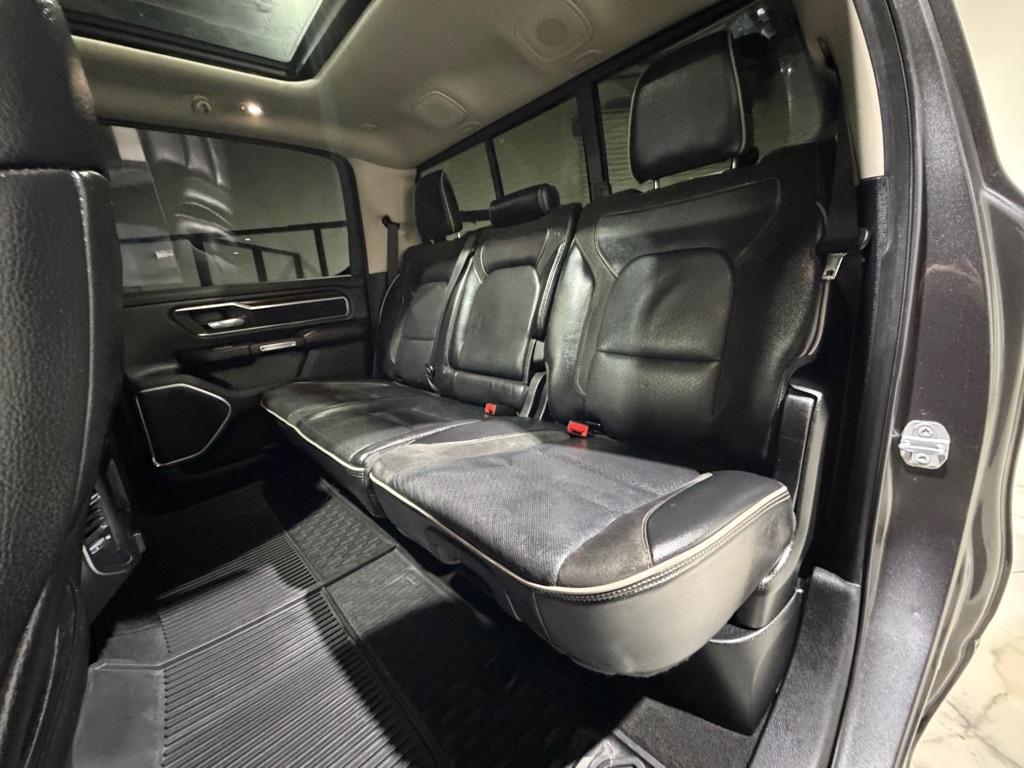 RAM 1500 Laramie Crew Cab SWB 2WD 2022