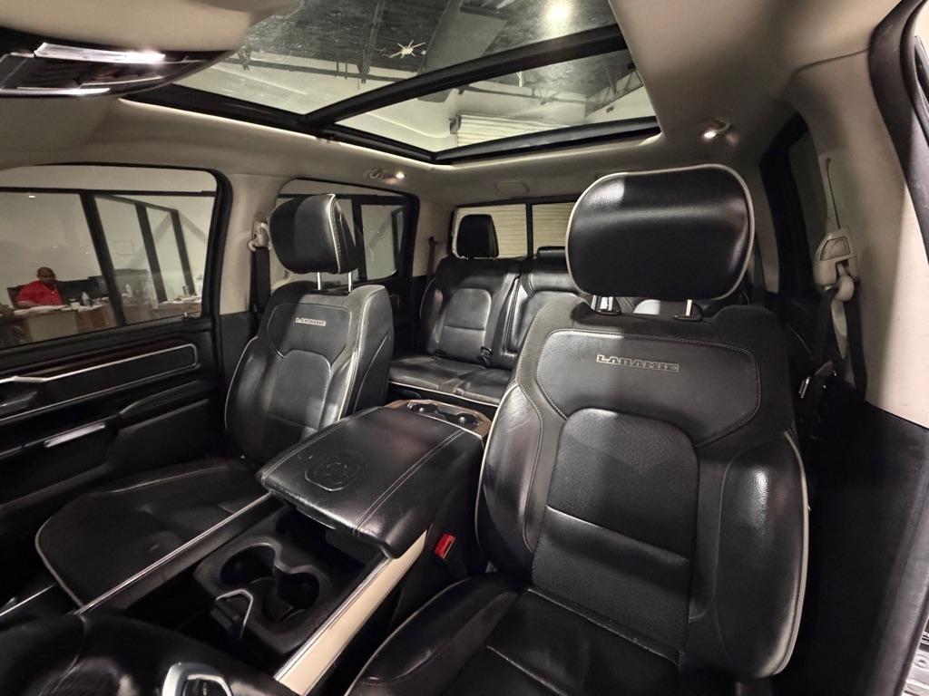RAM 1500 Laramie Crew Cab SWB 2WD 2022