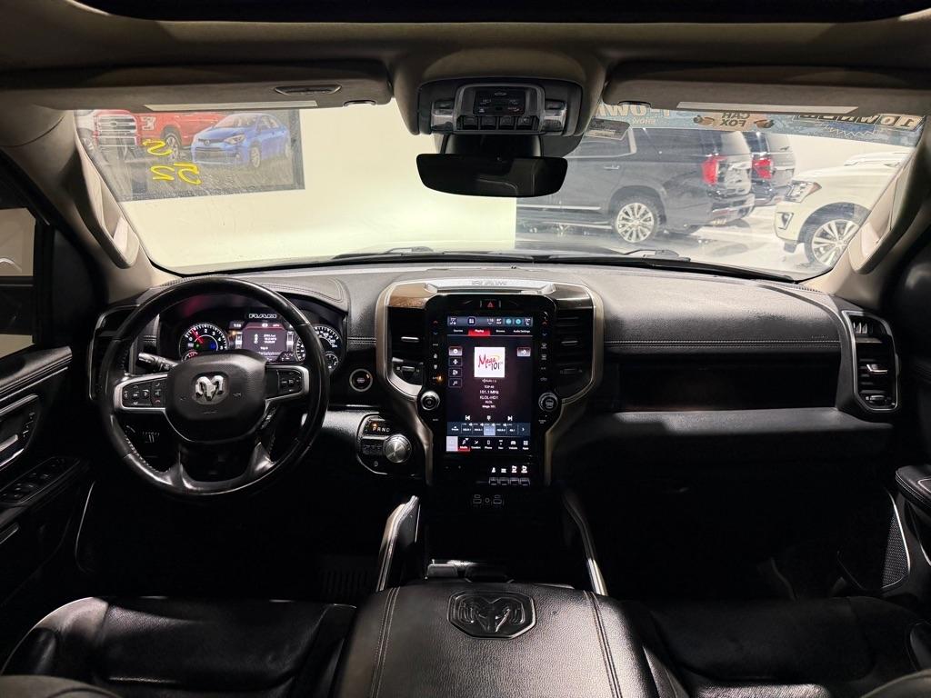 RAM 1500 Laramie Crew Cab SWB 2WD 2022