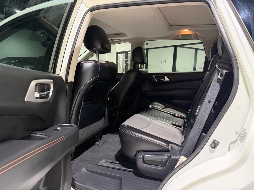 Nissan Pathfinder SL 2020