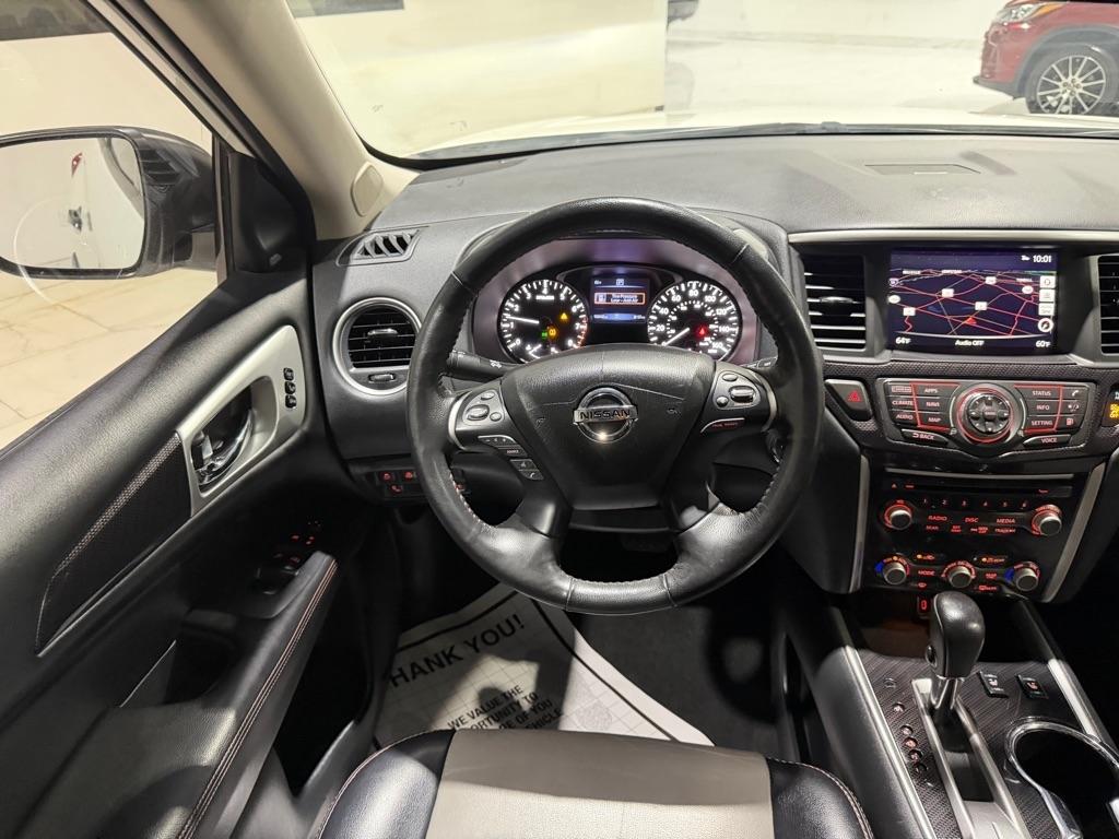Nissan Pathfinder SL 2020