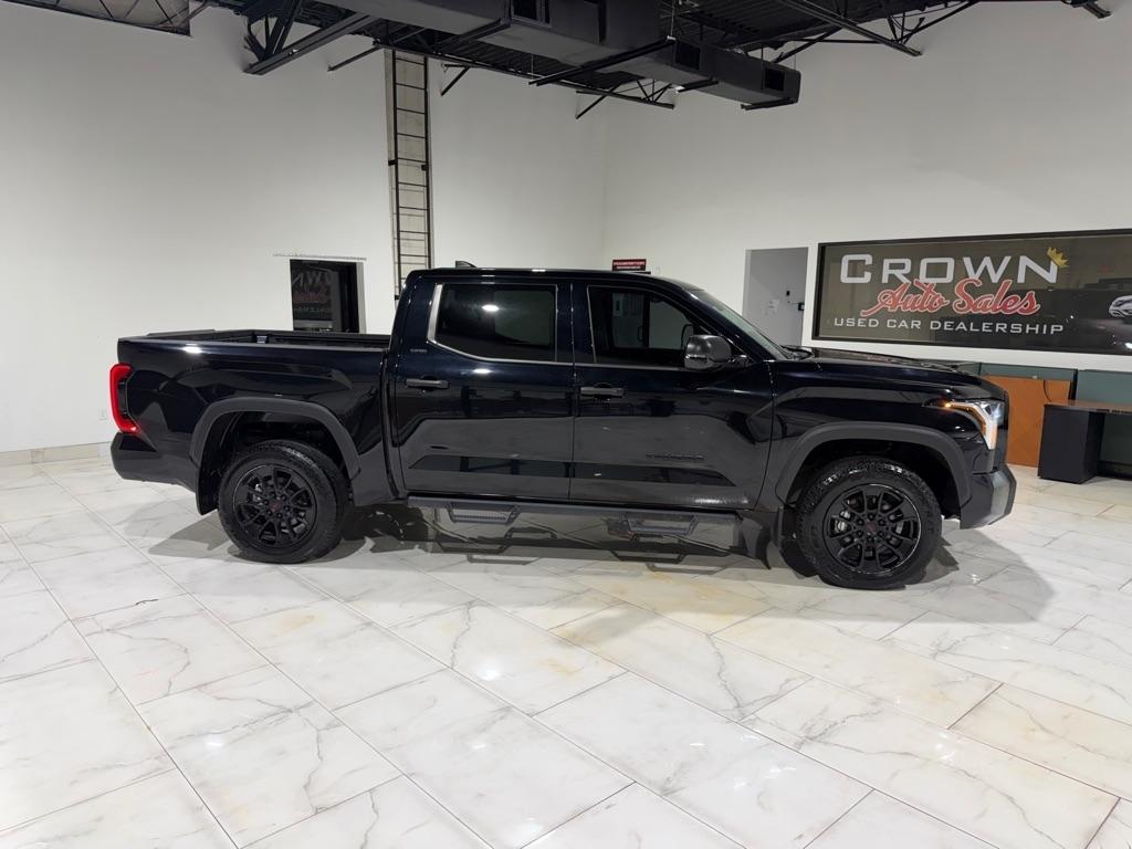 Toyota Tundra SR5 CrewMax 4WD 2024