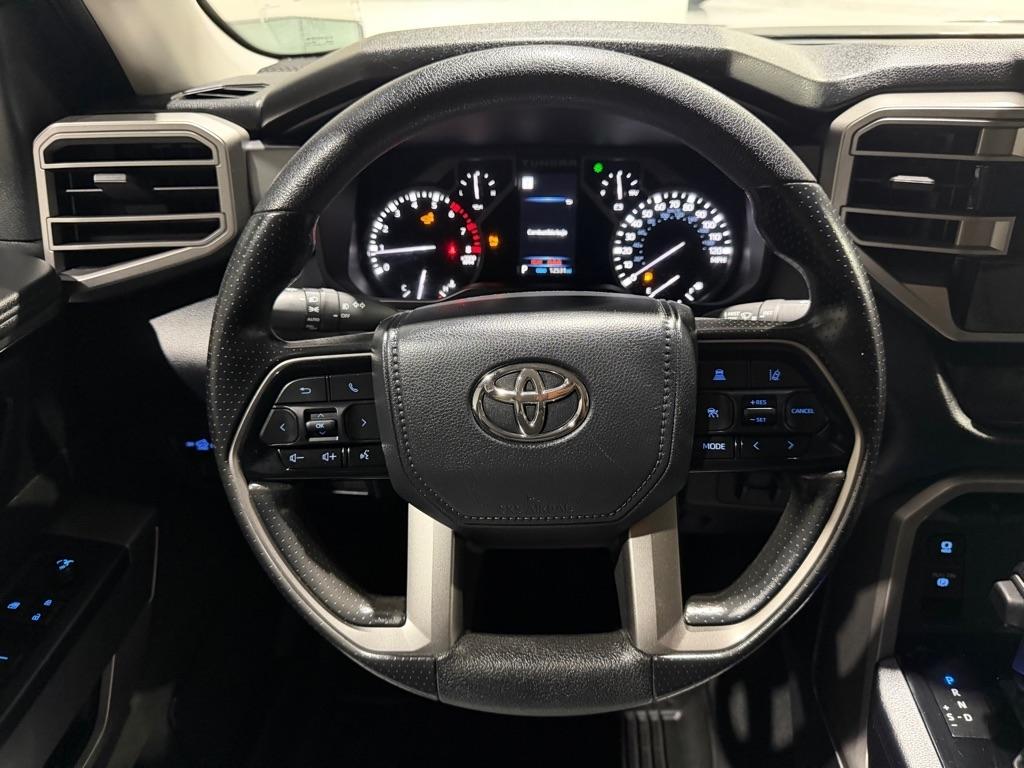 Toyota Tundra SR5 CrewMax 4WD 2024