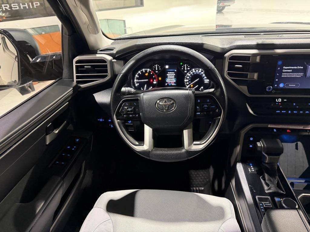 Toyota Tundra SR5 CrewMax 4WD 2024