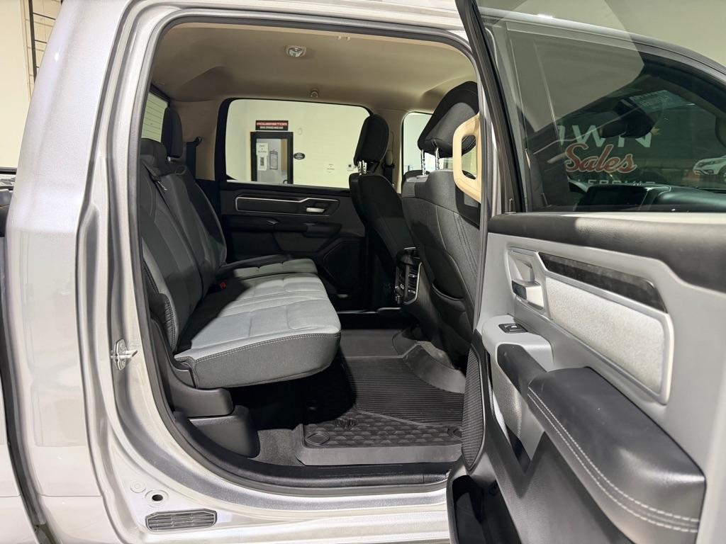RAM 1500 Big Horn Crew Cab SWB 4WD 2020