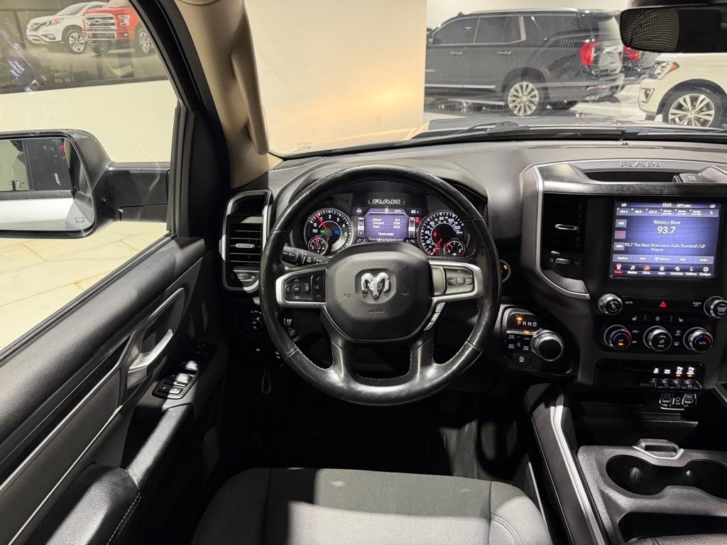 RAM 1500 Big Horn Crew Cab SWB 4WD 2020