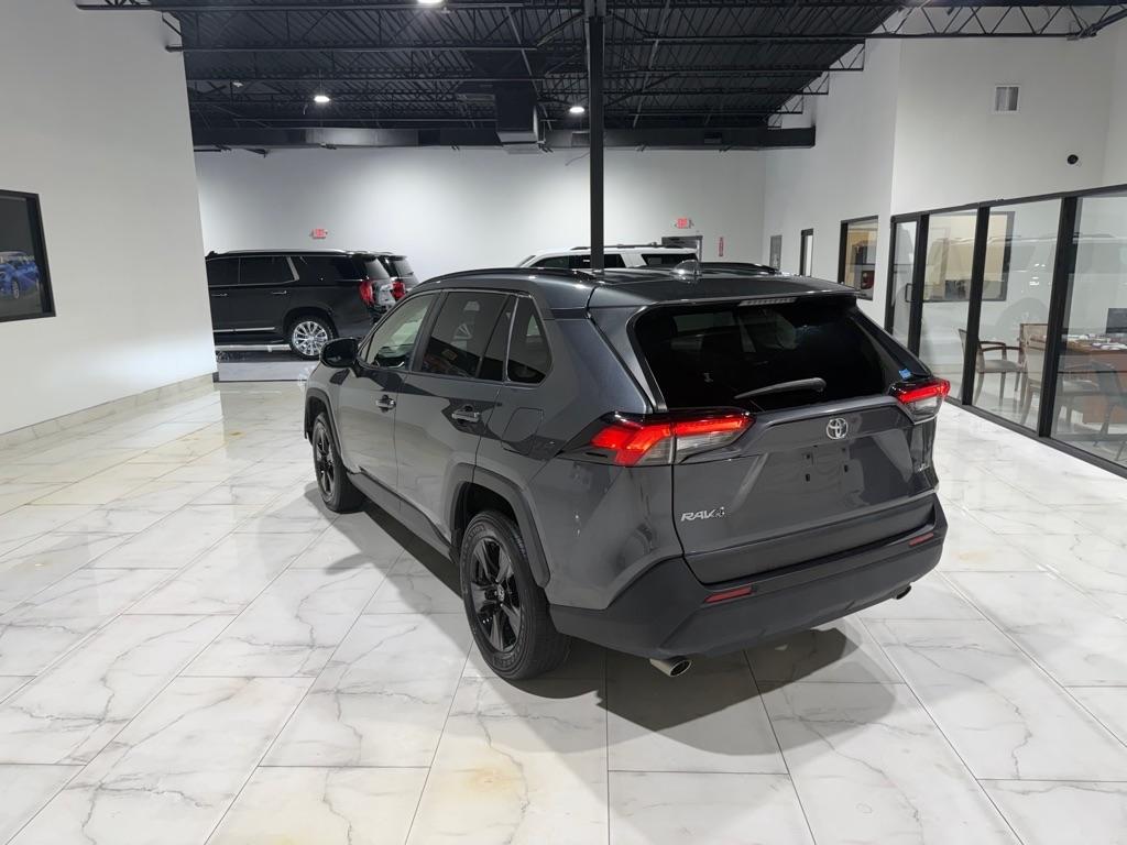 Toyota RAV4 XLE 2019