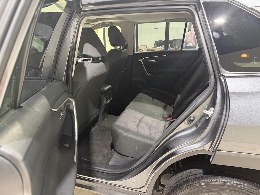 Toyota RAV4 XLE 2019