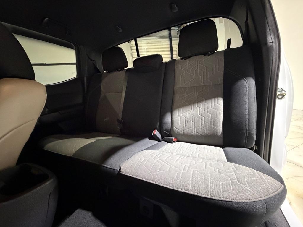 Toyota Tacoma SR5 Double Cab Long Bed V6 6AT 2WD 2020