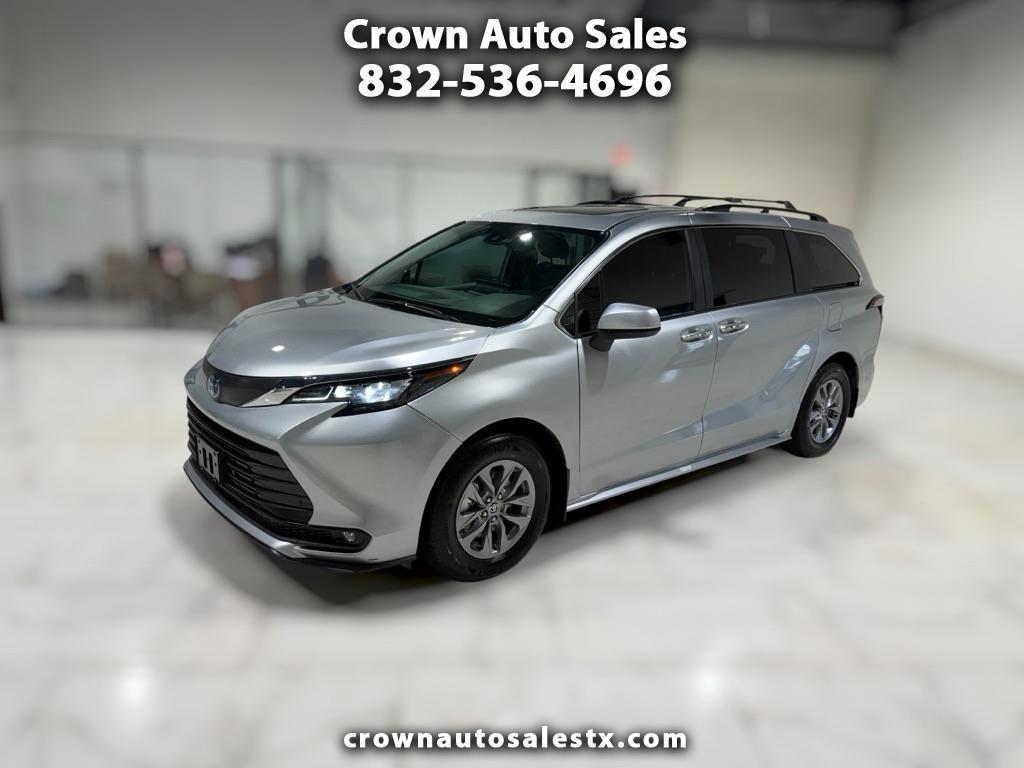 2025 Toyota Sienna XLE 7-Passenger